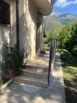 Rent, house, 150m², Radanovići, Kotor - image 15