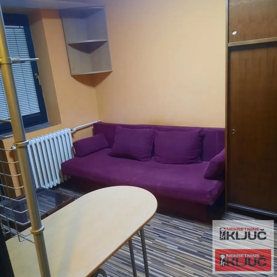 Izdavanje, garsonjera, 20m², Centar, Novi Sad