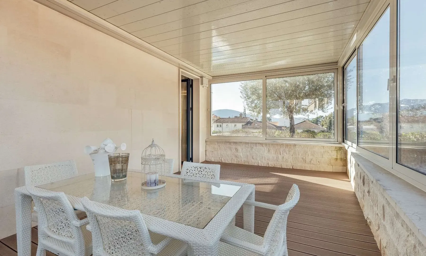 Prodaja, dvosoban stan, 103m², Centar, Kotor