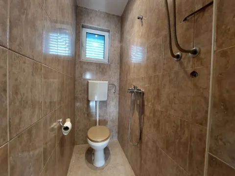 Poslovni prostor in Radanovići