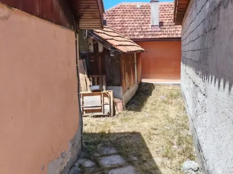 Prodaja, kuća, 85m², Pljevlja, Crna Gora - image 5