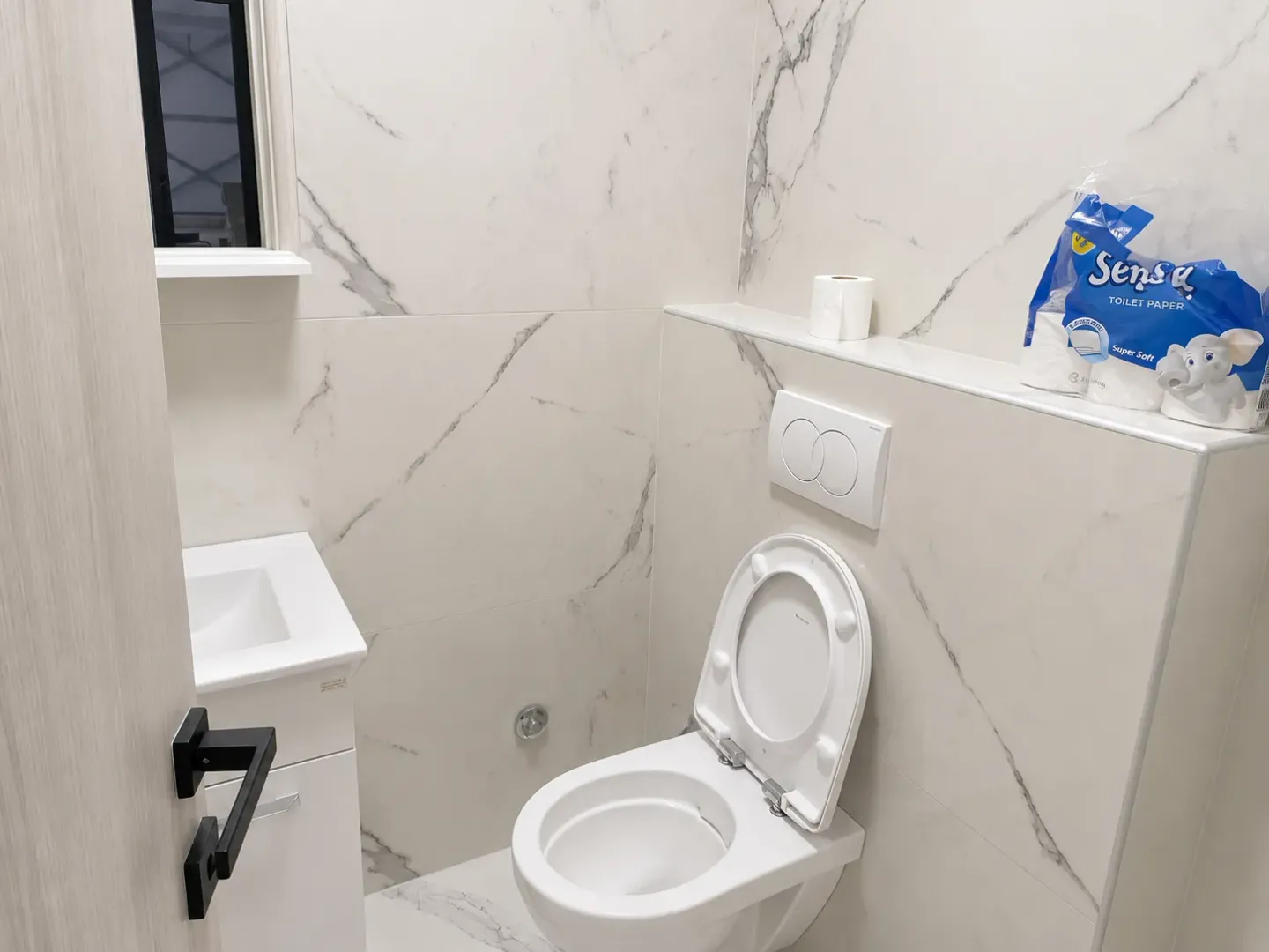 Rent, office space, 300m², Zagorič, Podgorica