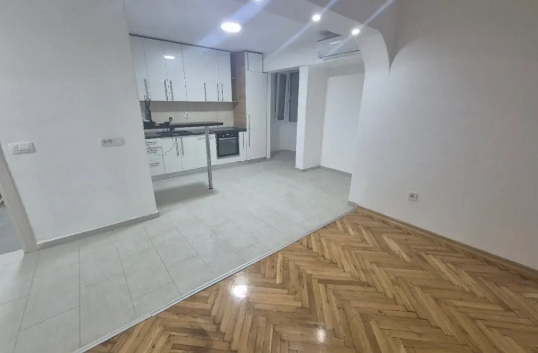 Prodaja, dvosoban stan, 60m², Topolica, Bar