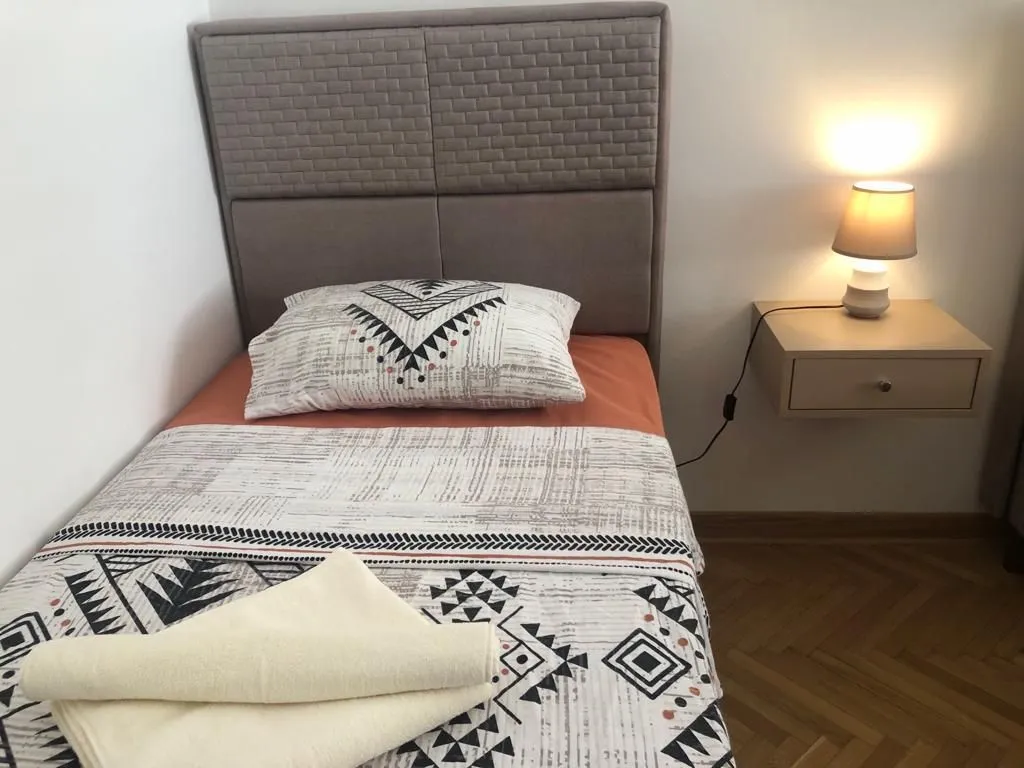 Rent, one bedroom apartment, 58m², Budva, Crna Gora