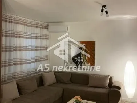 Izdavanje, trosoban stan, 90m², Novi Beograd Sve Podlokacije, Beograd - image 2