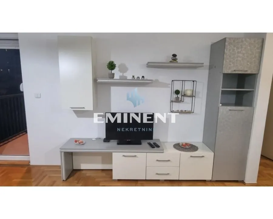 Rent, two bedroom apartment, 42m², Novi Beograd Blok 72, Novi Beograd Sve Podlokacije