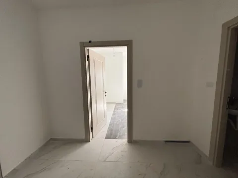 Prodaja, garsonjera, 29m², Zabjelo, Podgorica - image 5