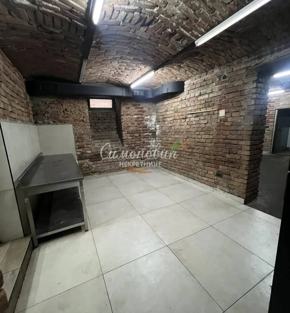 Sale, office space, 82m², Stari Grad, Beograd