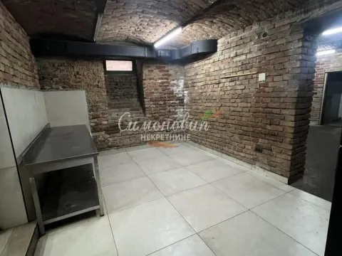 Prodaja, poslovni prostor, 82m², Stari Grad, Beograd
