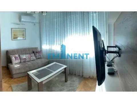 Rent, apartment, 40m², Neimar, Vračar Sve Podlokacije - image 2