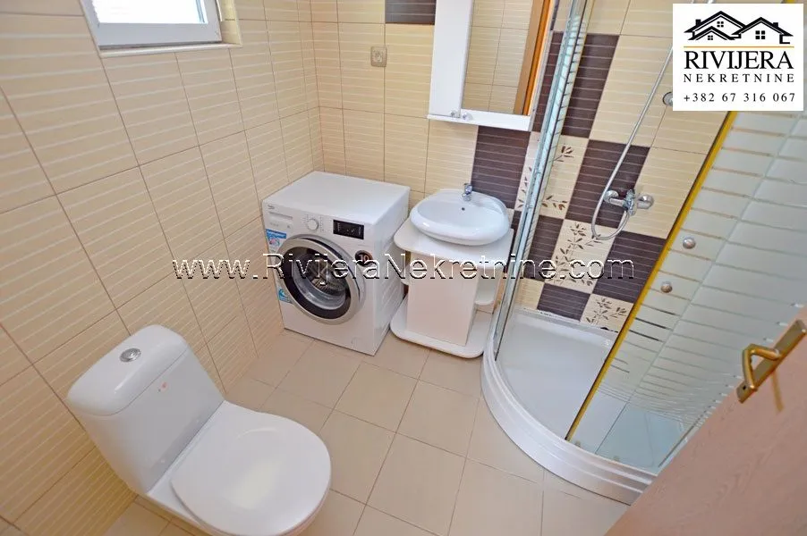 Prodaja, kuća, 217m², Sušćepan, Herceg Novi