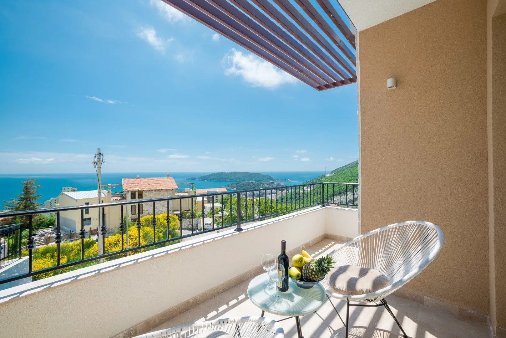Sale, house, 170m², Bečići, Budva
