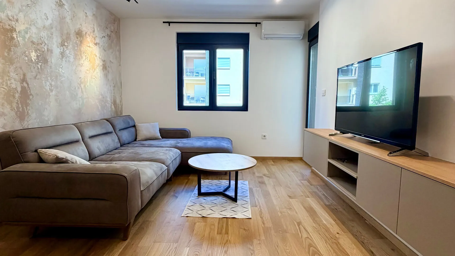 Rent, one bedroom apartment, 47m², City Kvart, Podgorica