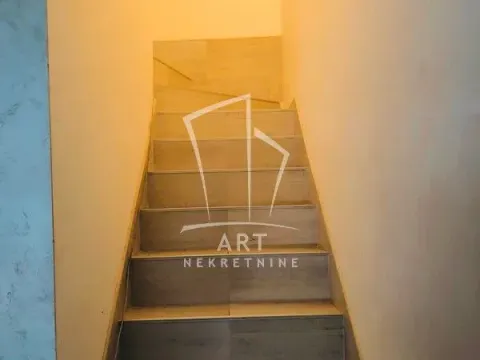 Prodaja, četvorosoban stan, 124m², Uciteljsko Naselje, Zvezdara Sve Podlokacije - image 5