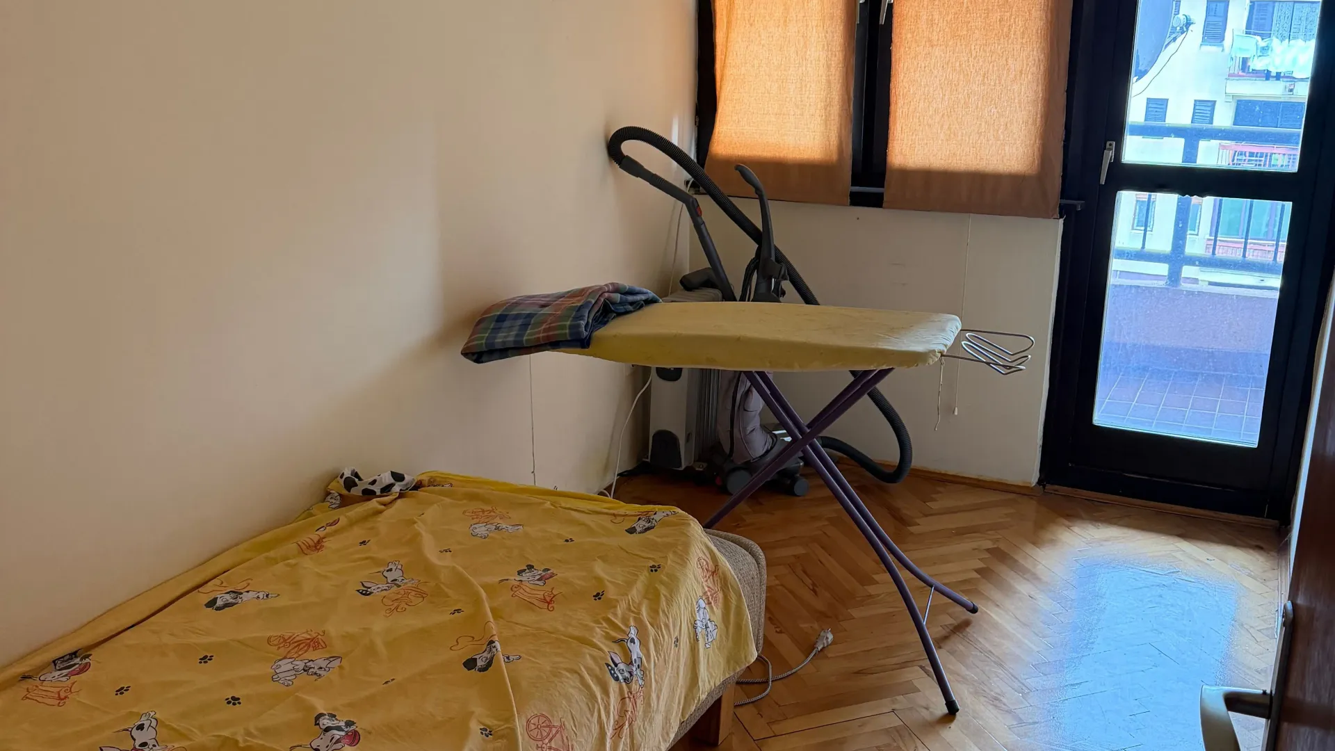 Prodaja, trosoban stan, 92m², Centar, Cetinje