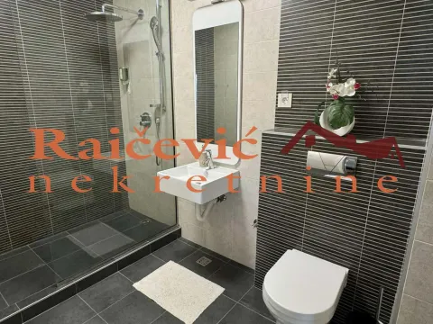 Sale, apartment, 268m², Rakovica, Beograd - image 11