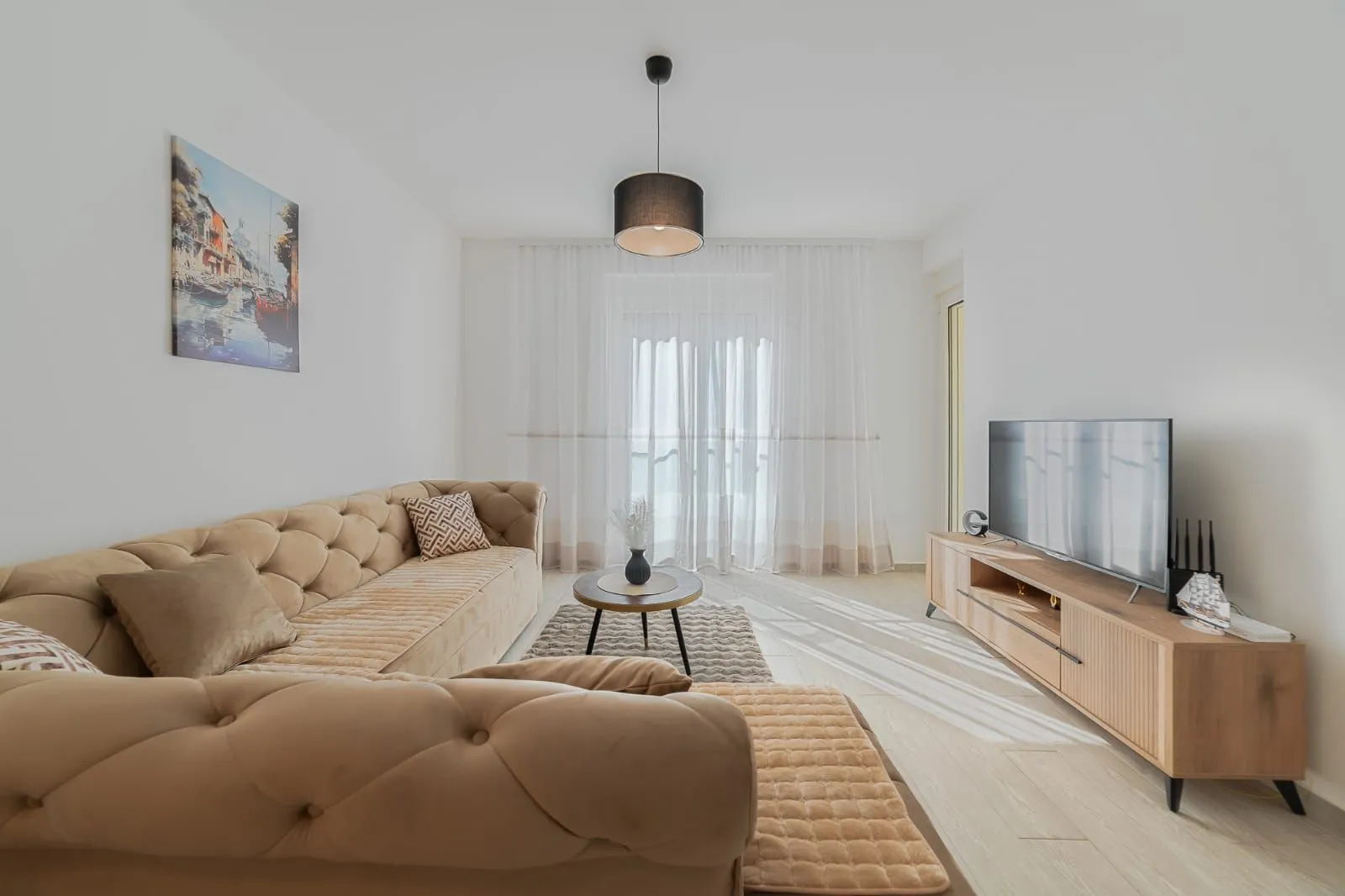 Izdavanje, jednosoban stan, 57m², Bečići, Budva