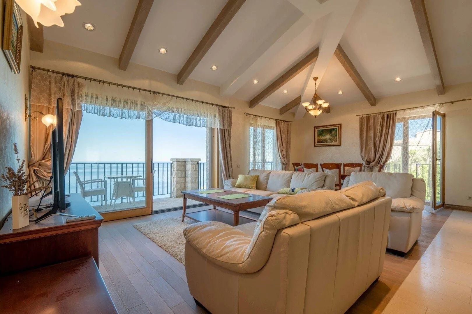Sale, house, 317m², Reževići, Budva
