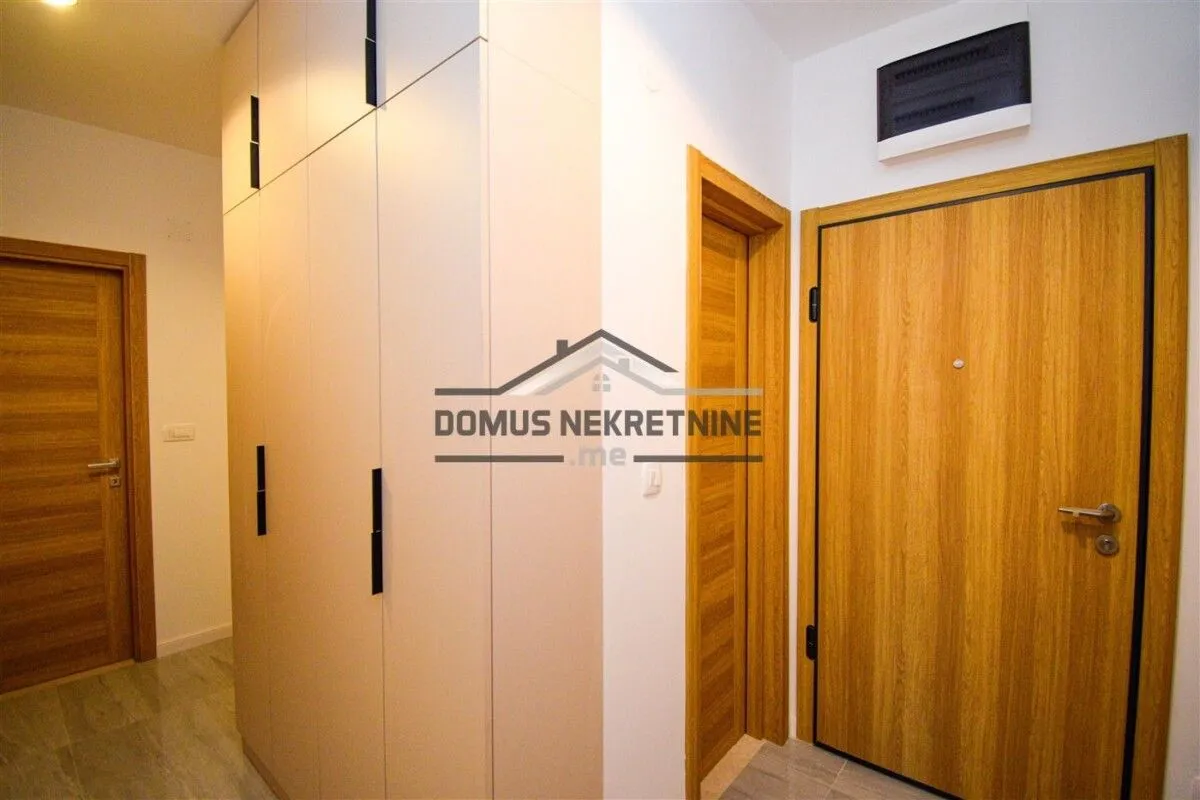 Rent, two bedroom apartment, 75m², City Kvart, Podgorica