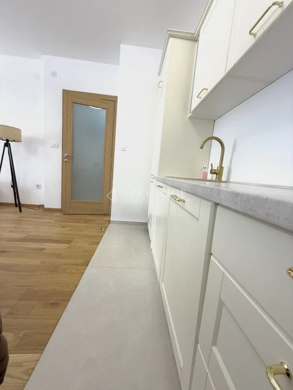 Izdavanje, jednosoban stan, 50m², City Kvart, Podgorica