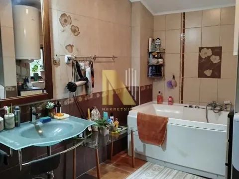 Sale, house, 322m², Ledinci, Petrovaradin - image 11