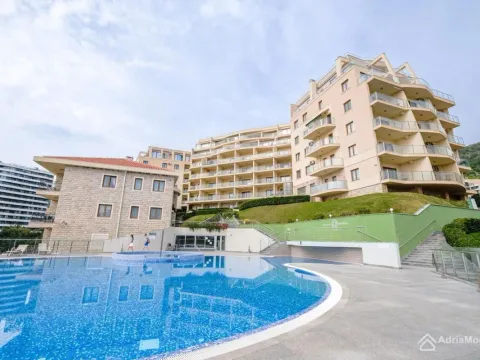 Sale, two bedroom apartment, 87m², Bečići, Budva - image 9