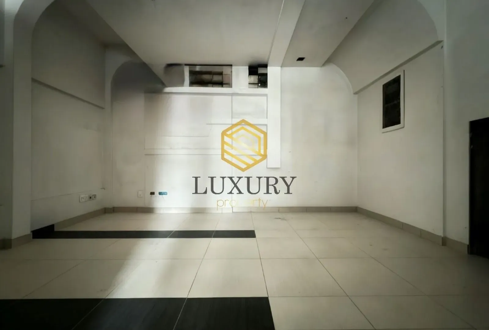 Rent, office space, 91m², Vezirov Most, Podgorica