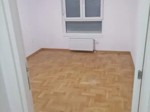 Izdavanje, dvosoban stan, 55m², Palilula, Niš - image 2