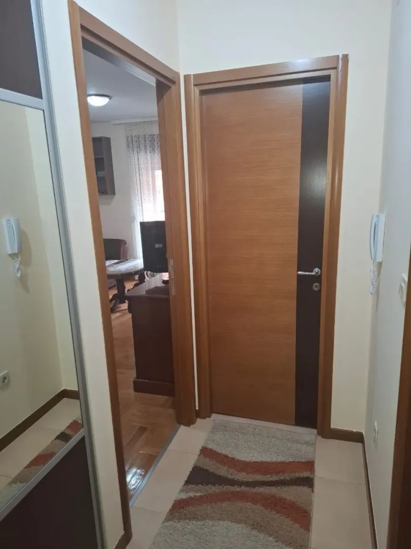Rent, one bedroom apartment, 41m², Stari Aerodrom, Podgorica