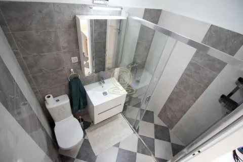 Izdavanje, trosoban stan, 66m², Stari Grad, Beograd - image 6