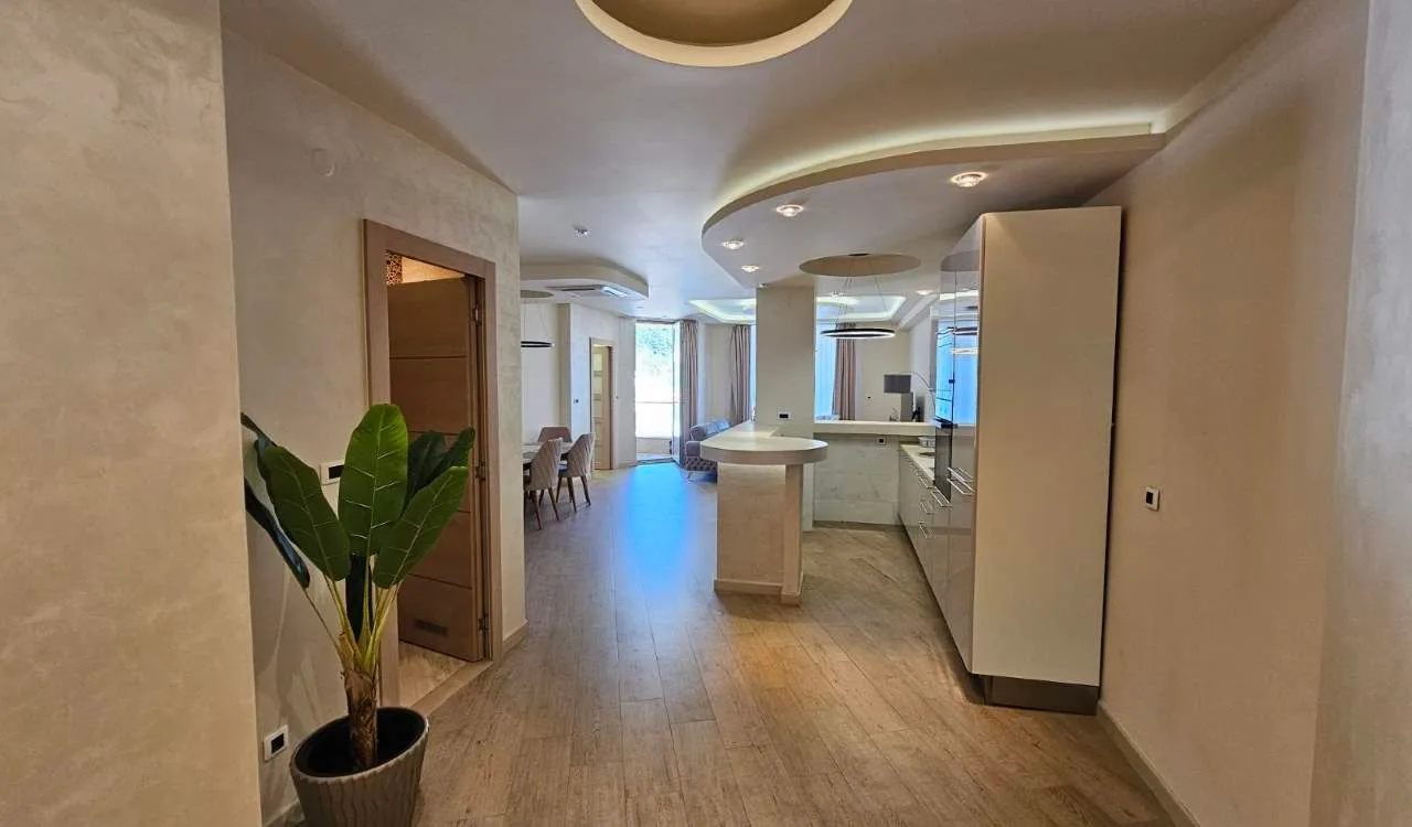 Sale, two bedroom apartment, 104m², Centar, Budva