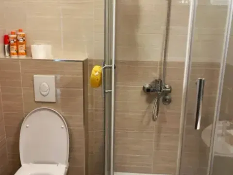 Izdavanje, dvosoban stan, 64m², City Kvart, Podgorica - image 12