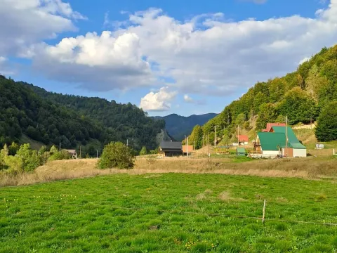 Zemljište in Veruša