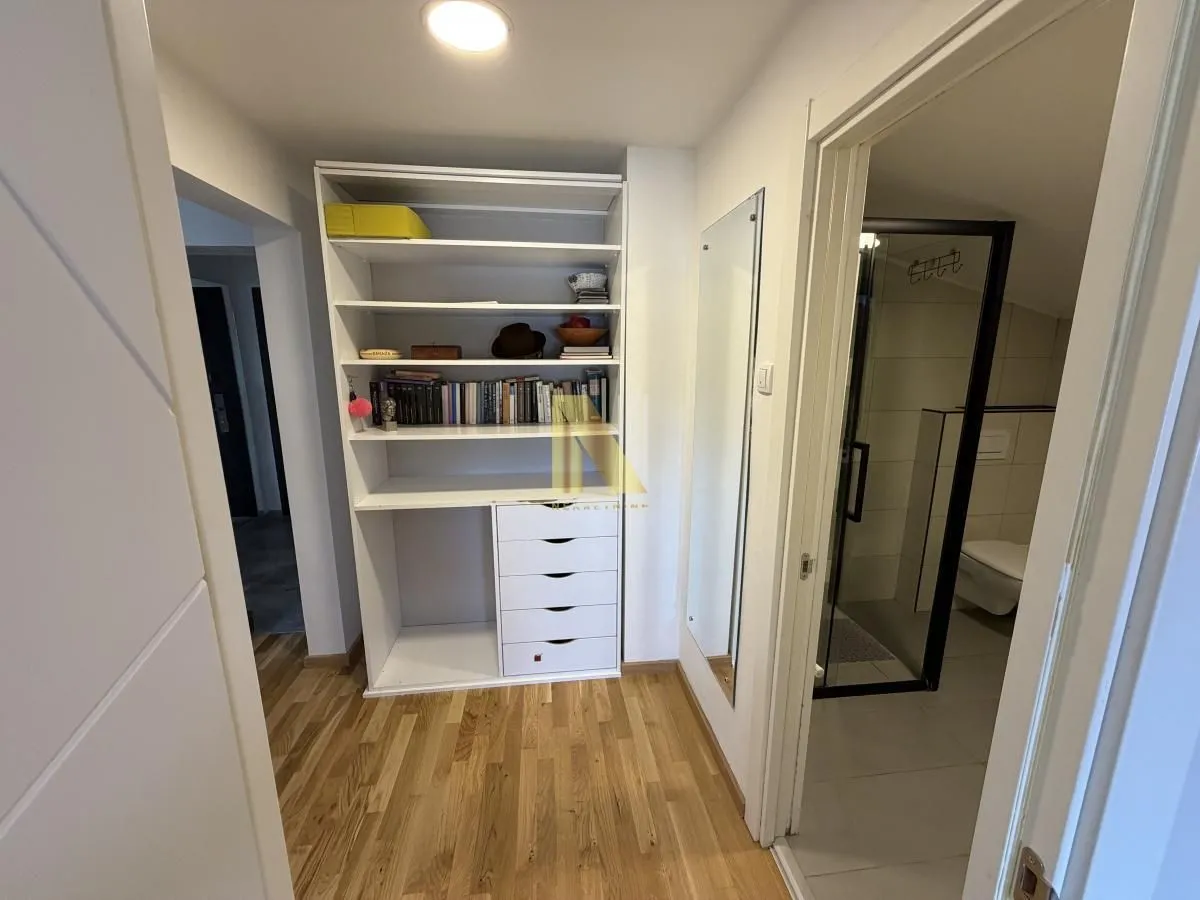 Prodaja, dvosoban stan, 61m², Novo naselje, Novi Sad
