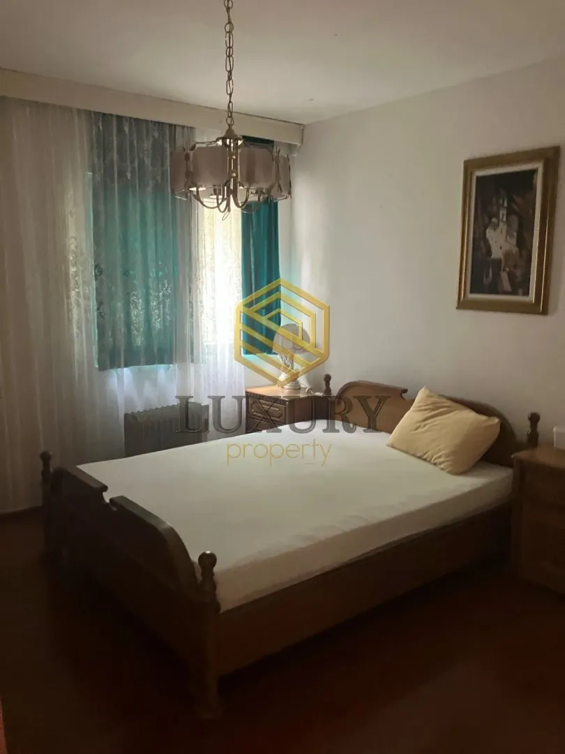Rent, four bedroom apartment, 150m², Momišići, Podgorica
