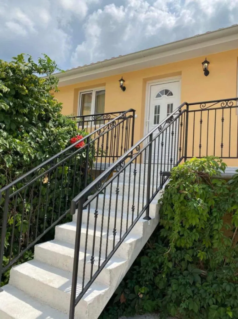 Rent, three bedroom apartment, 110m², Gradiošnica, Tivat