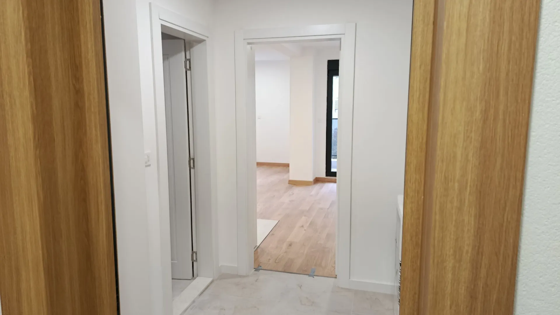 Rent, studio apartment, 40m², Tološka šuma, Podgorica