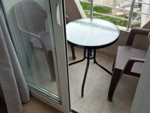 Izdavanje, jednosoban stan, 35m², Gradiošnica, Tivat - image 6