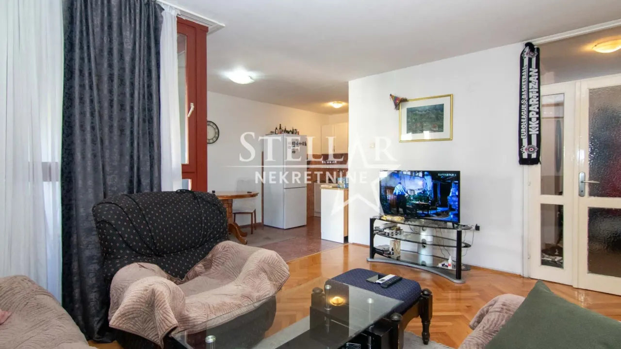 Prodaja, dvosoban stan, 67m², Blok 5, Podgorica