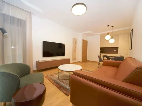 Rent, apartment, 46m², City Kvart, Podgorica - image 2