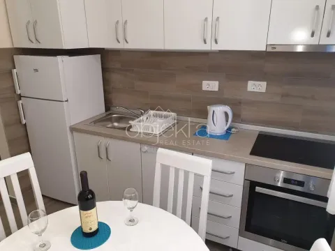 Izdavanje, stan, 55m², Tivat, Crna Gora - image 3