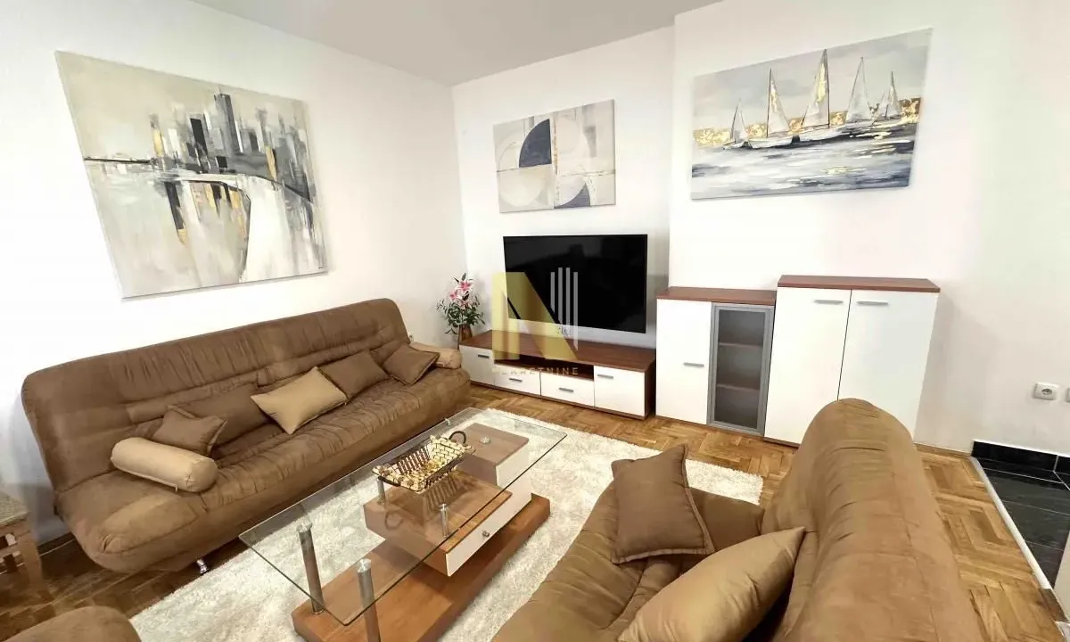 Izdavanje, dvosoban stan, 48m², Sajmište, Novi Sad