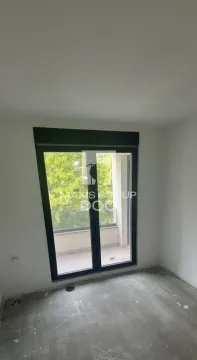 Sale, three bedroom apartment, 78m², Južni Bulevar, Vračar Sve Podlokacije - image 4