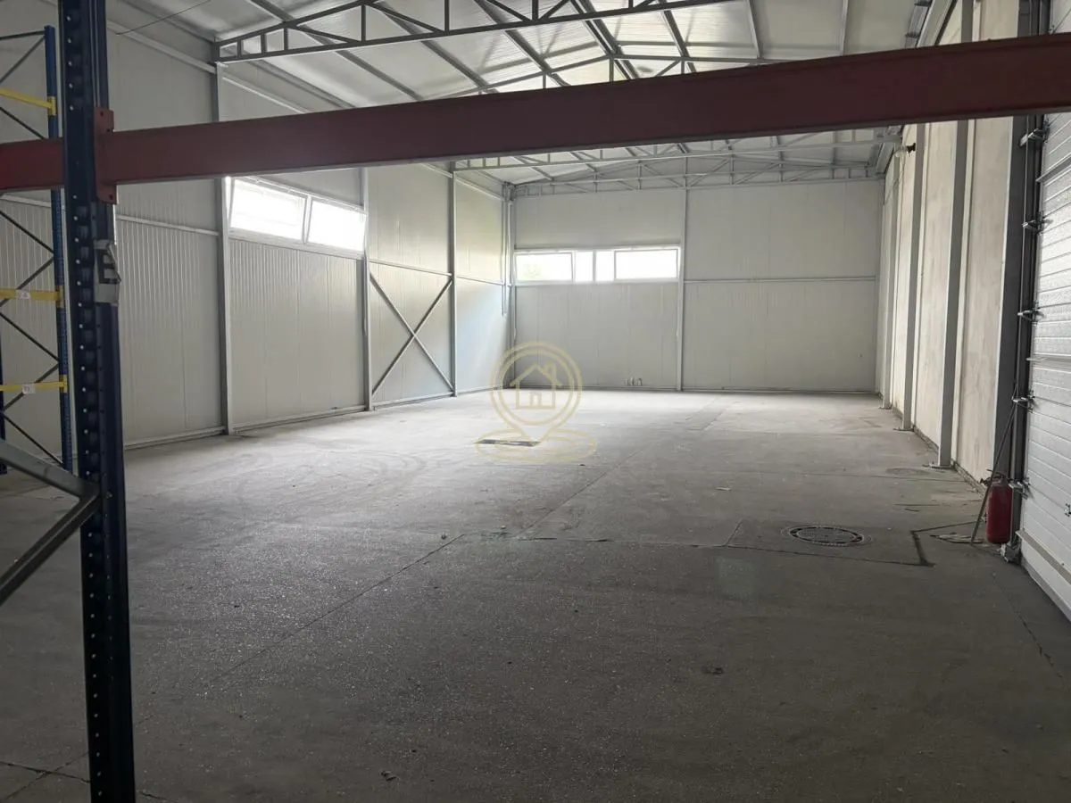 Rent, office space, 1800m², Zemun Sve Podlokacije, Beograd