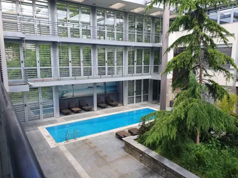 Izdavanje, četvorosoban stan, 148m², Savski Venac, Beograd - image 14