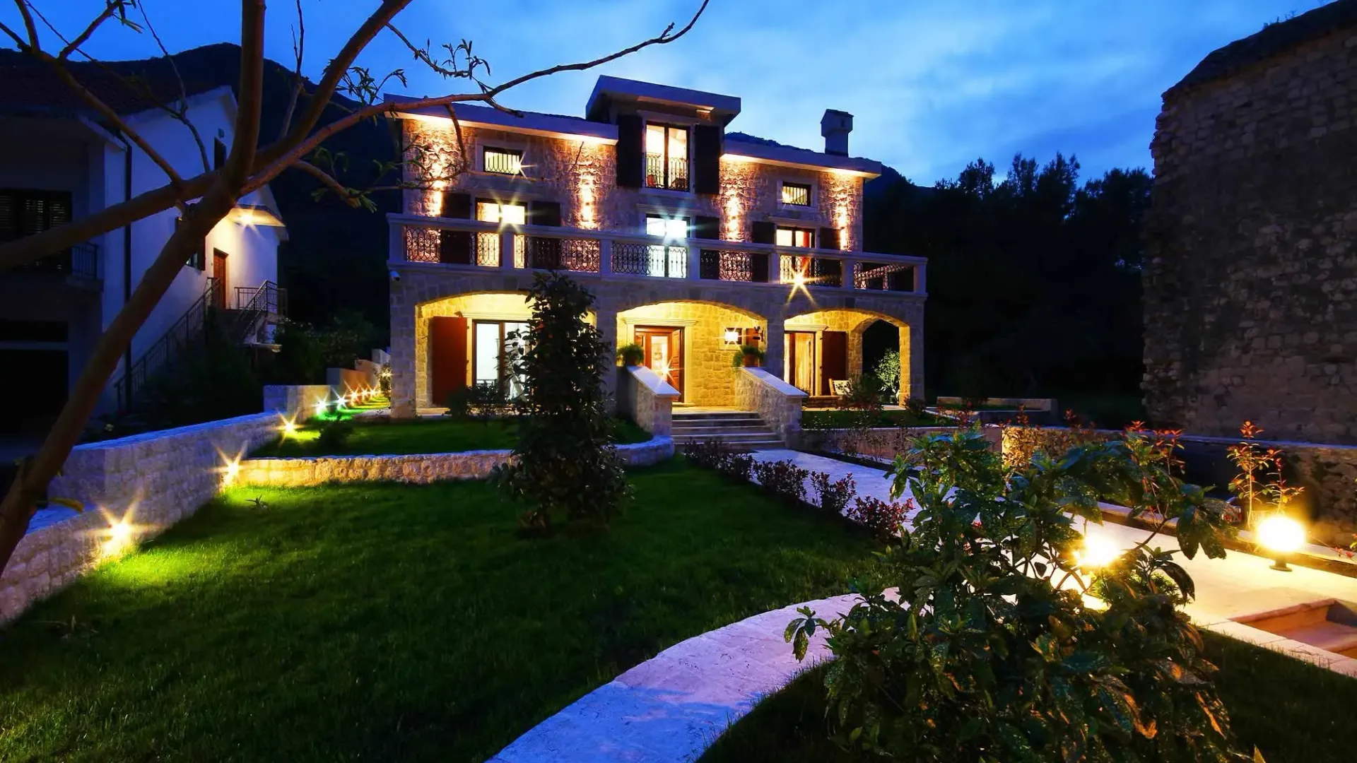 Sale, house, 497m², Prčanj, Kotor