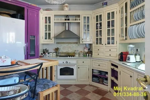 Prodaja, četvorosoban stan, 176m², Cvetni Trg, Vračar Sve Podlokacije - image 9