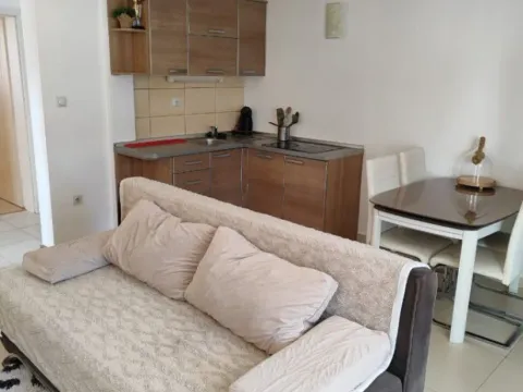 Izdavanje, jednosoban stan, 52m², Budva, Crna Gora - image 4