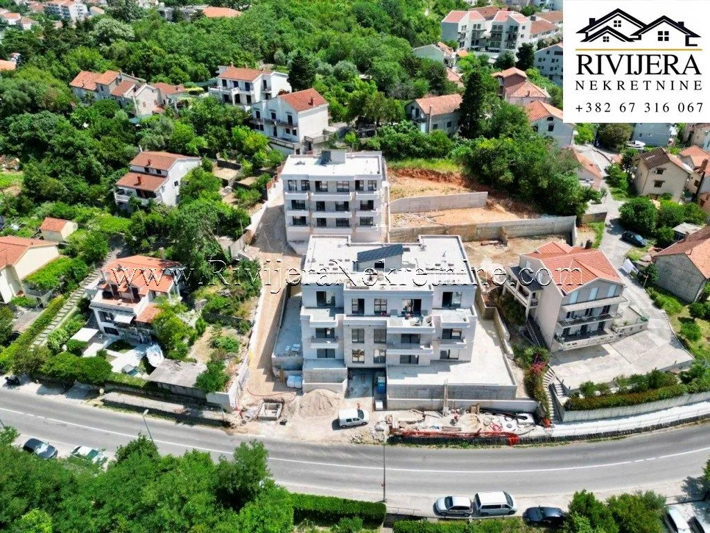 Prodaja, jednosoban stan, 48m², Dobrota, Kotor