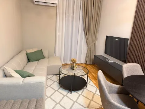Prodaja, jednosoban stan, 37m², Tološi, Podgorica - image 2
